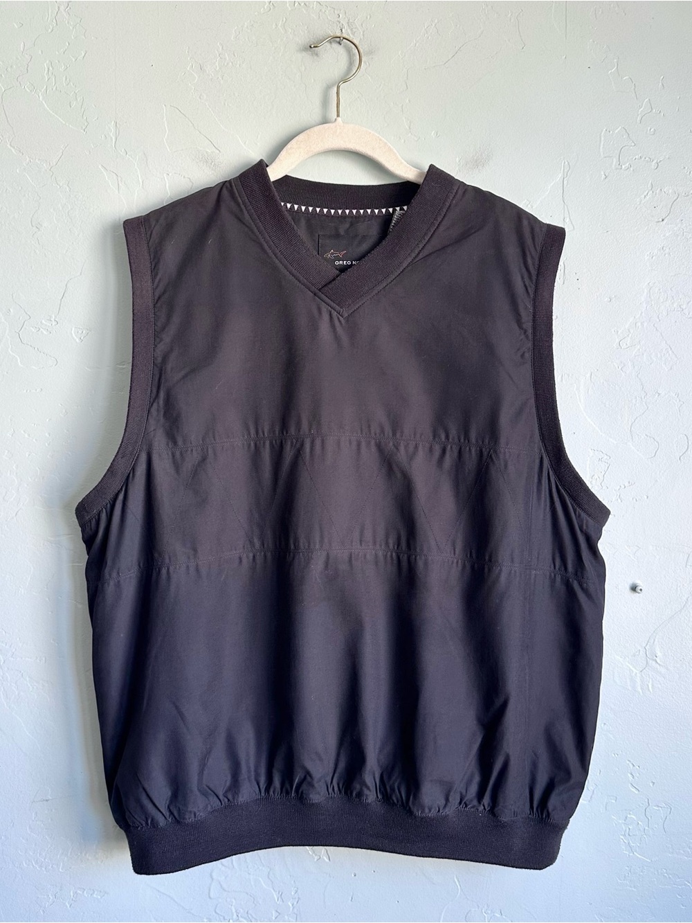Vintage Greg Norman Black V-Neck Sleeveless Golf Windbreaker Vest Men's Medium
